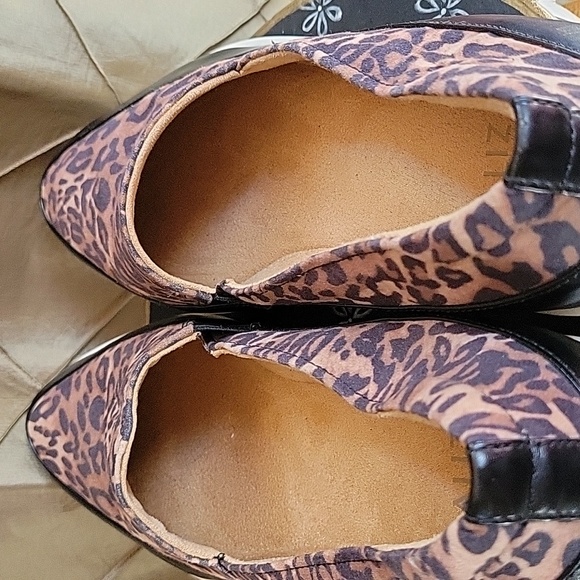 VGUC- Naturalizer ‘Beale’ Leopard & Black Slip-on Loafer 12 WIDE - Picture 5 of 7